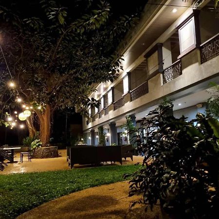 Momarco Forest Cove Tanay Exteriör bild