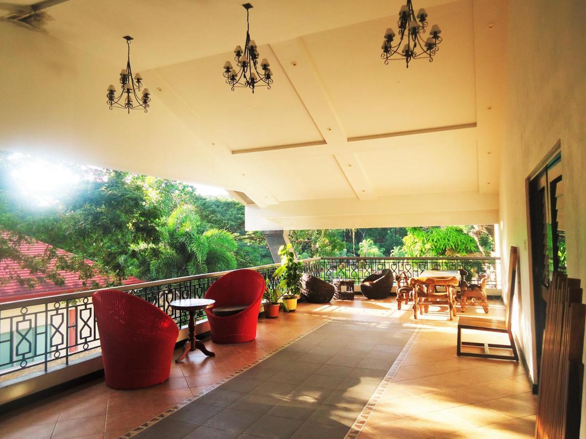 Momarco Forest Cove Tanay Exteriör bild